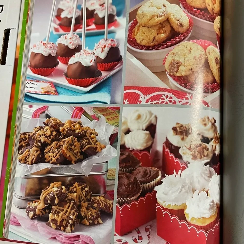 CHRISTMAS COOKBOOK BY SOUTHERN LIVING‎